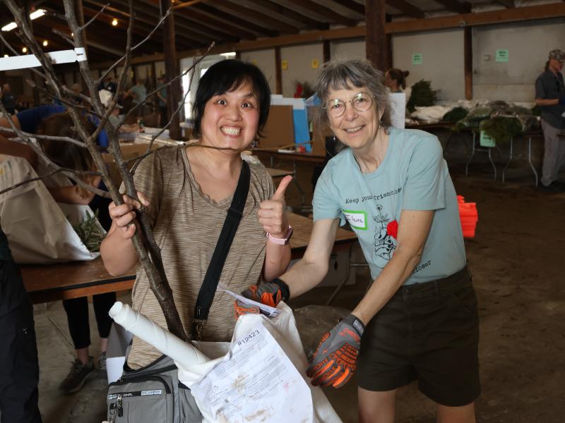 Volunteer & Customer