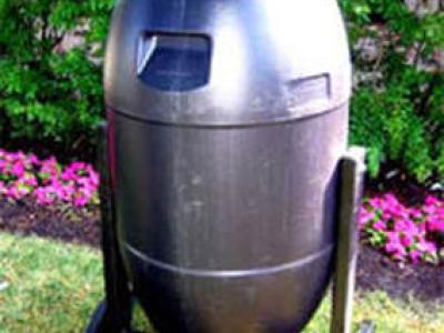 Black Tumbling composter