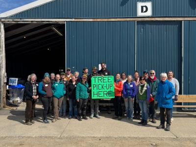 2025 Spring Tree Sale volunteers group photo